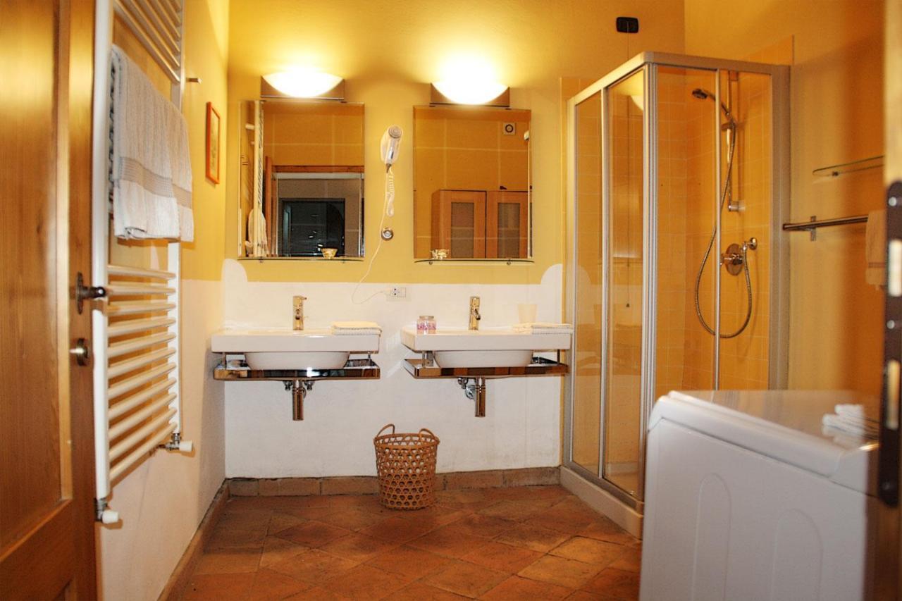 Casale Refoli Guest House Casole dʼElsa Eksteriør bilde